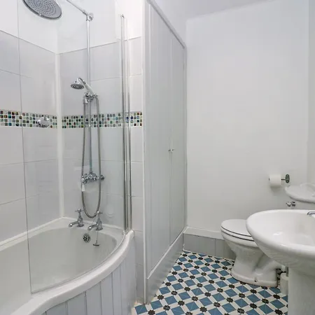 Westbourne Holiday home